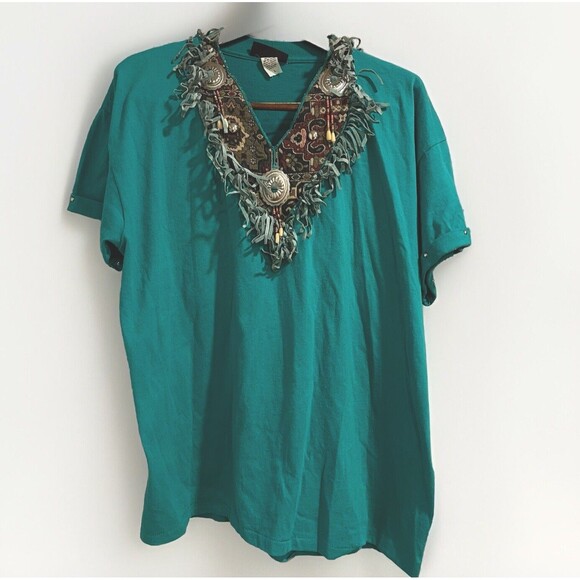 Nadia Tops - Vintage T-SHIRT Western Core Cowgirlcore Conchos Teal Fringe Size L 80'S